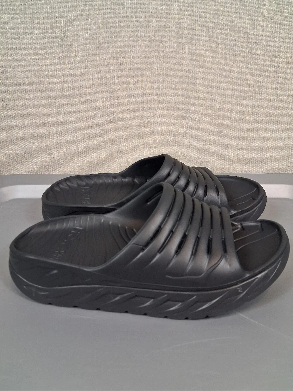 Hoka One One Black Men’s Slide Sandals